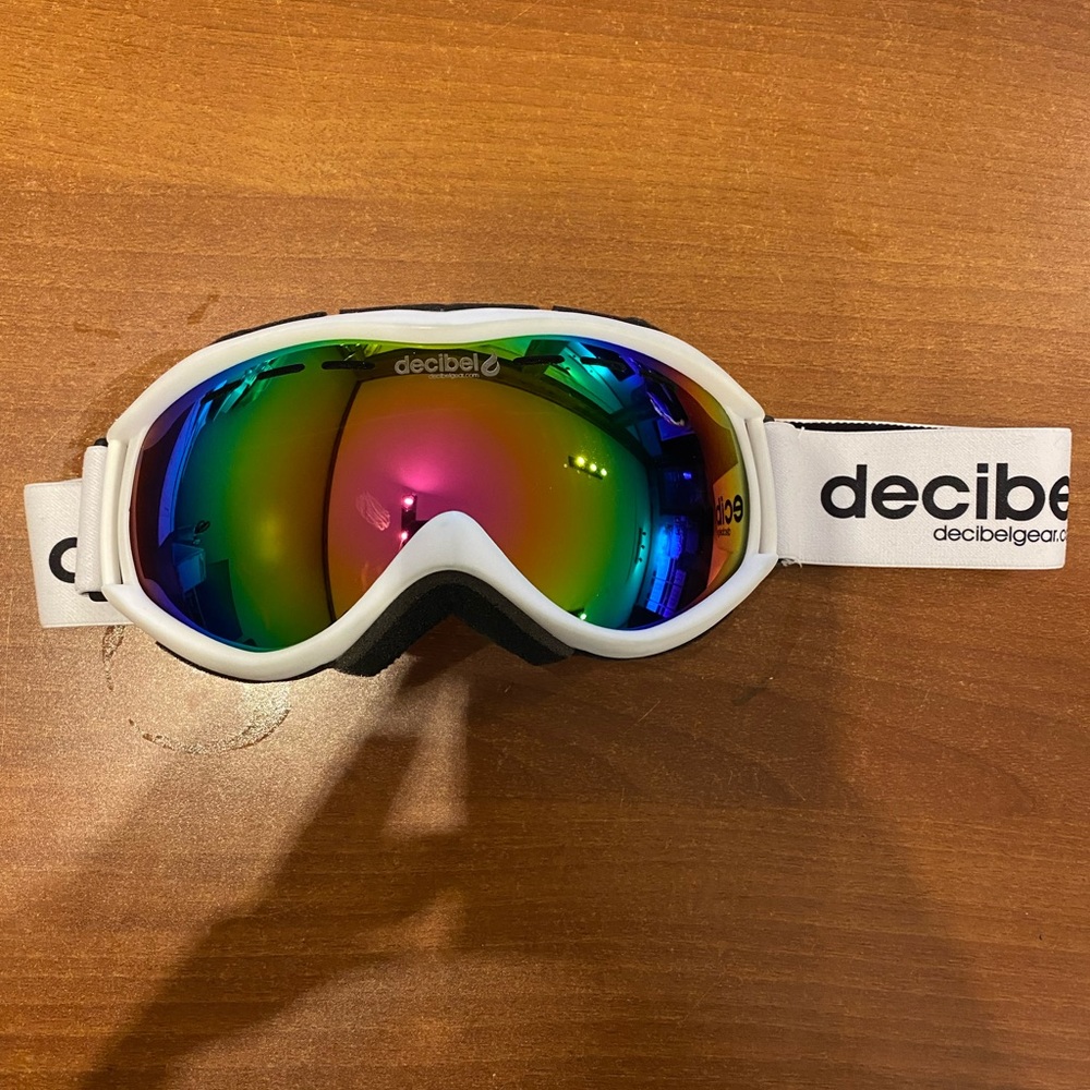 Women’s Ski Goggles